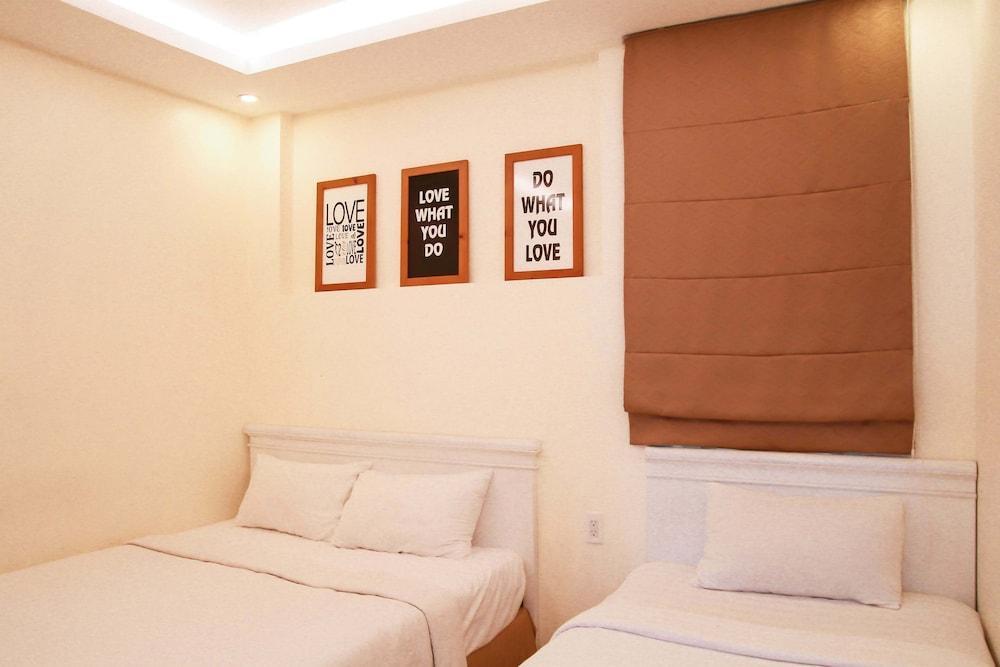Erato Boutique Hotel Хошимин Экстерьер фото