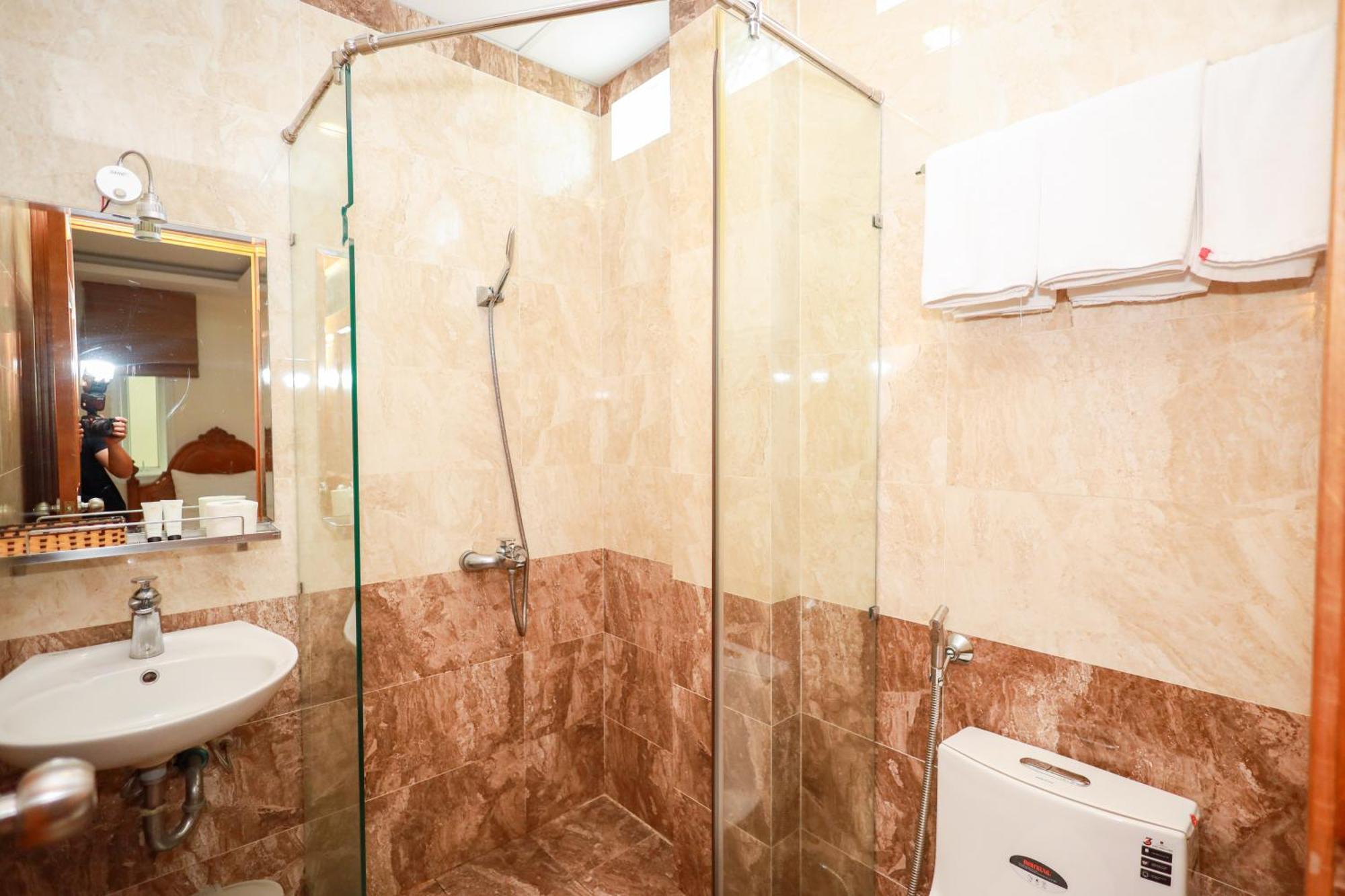 Erato Boutique Hotel Хошимин Экстерьер фото